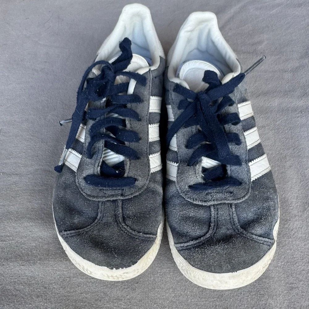 Size 2y‎ - adidas Gazelle C Collegiate Navy White Unisex Little Kids BY9162